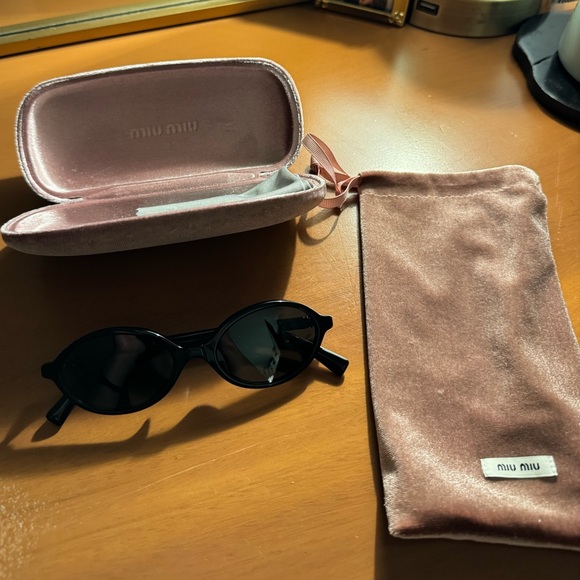 Authentic MIU MIU Regard Sunglasses 04ZS black oval w/ matching case - Picture 6 of 6